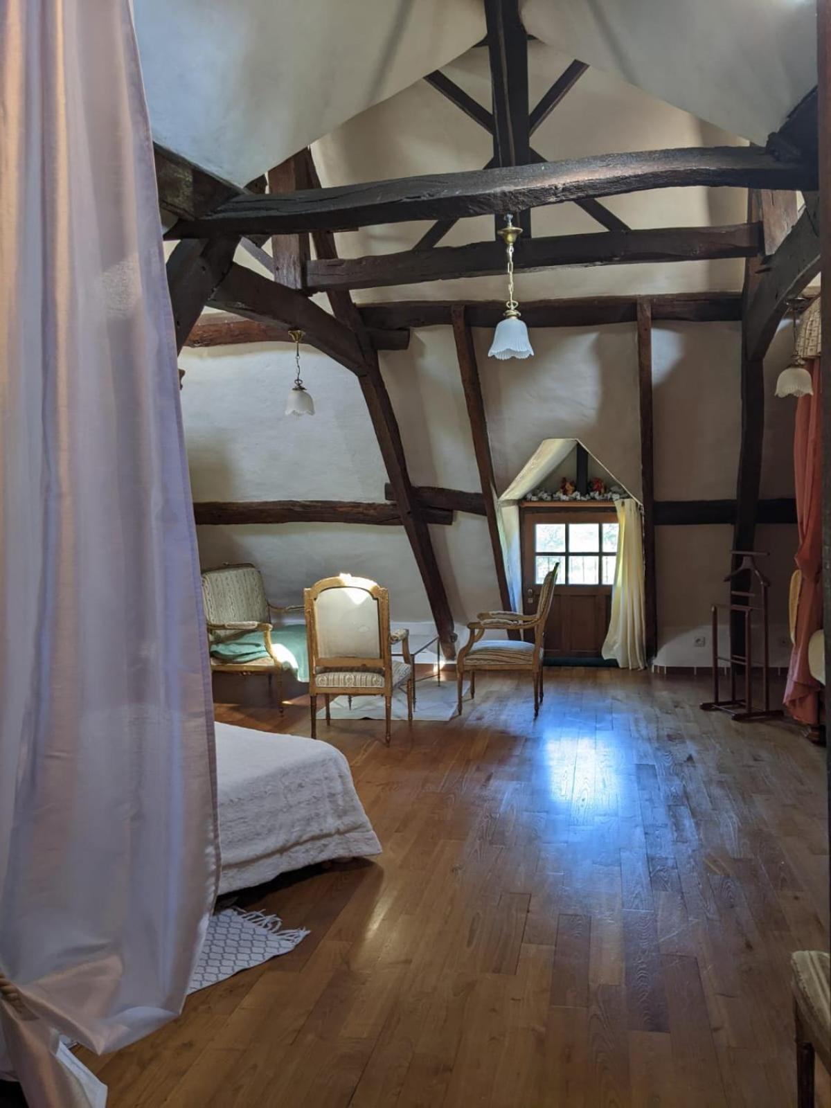 Les Fougerêts Chambre D'Hotes Saint Jacob Relais De Chasse Du XVIII Siecle B&B 외부 사진