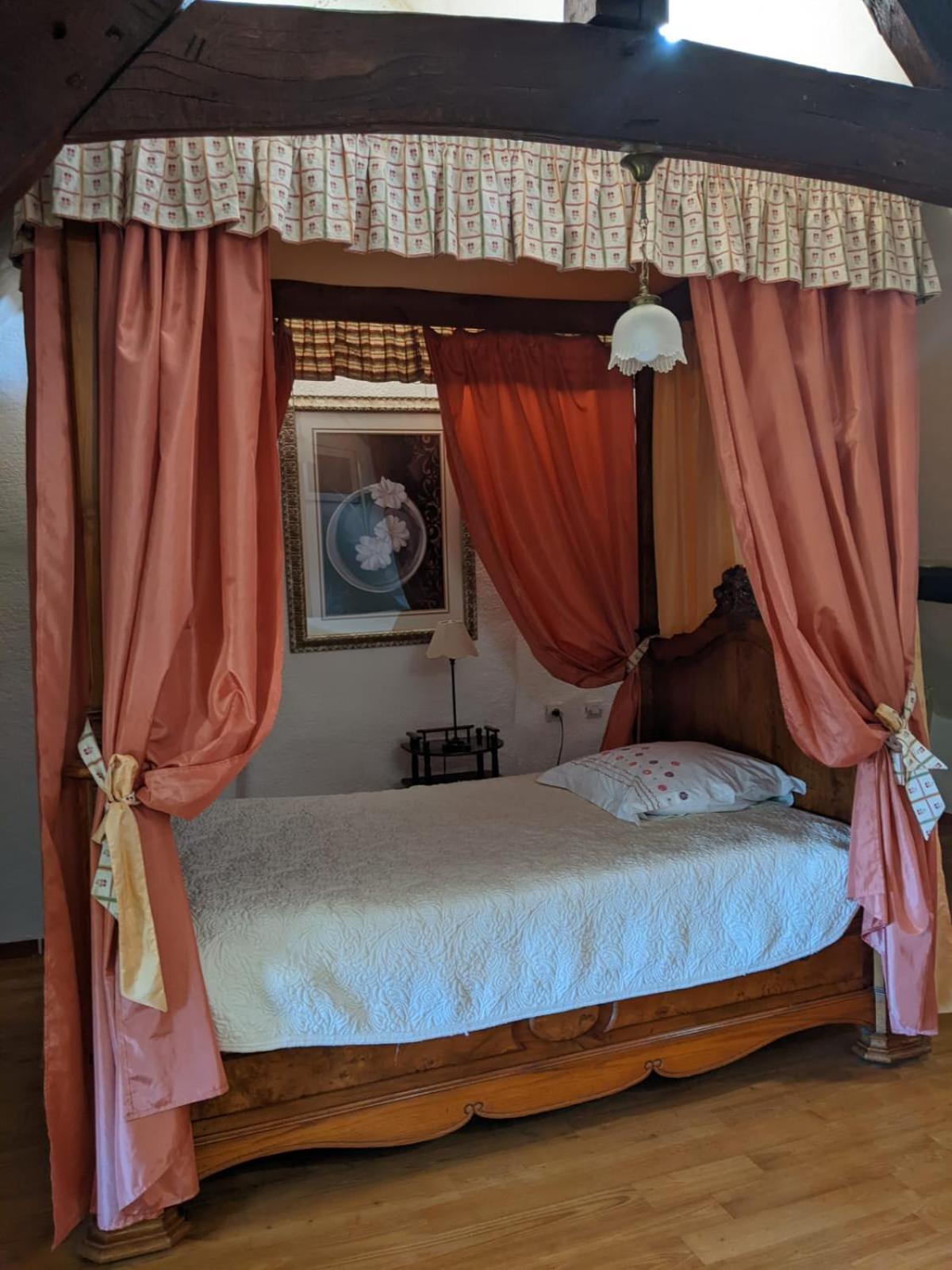 Les Fougerêts Chambre D'Hotes Saint Jacob Relais De Chasse Du XVIII Siecle B&B 외부 사진