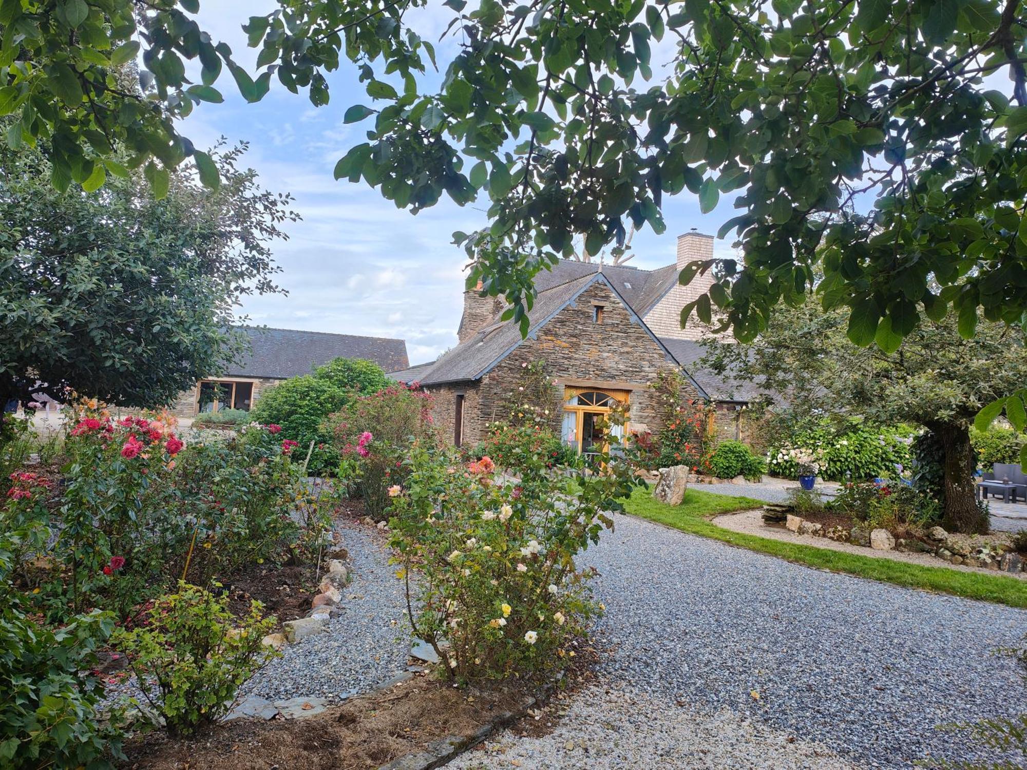 Les Fougerêts Chambre D'Hotes Saint Jacob Relais De Chasse Du XVIII Siecle B&B 외부 사진